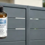 Nettoyer portail alu avec savon noir